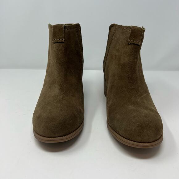 Clarks Shoes - NWOT Clarks Ankle Booties Women's Size 10 Brown Suede Brown